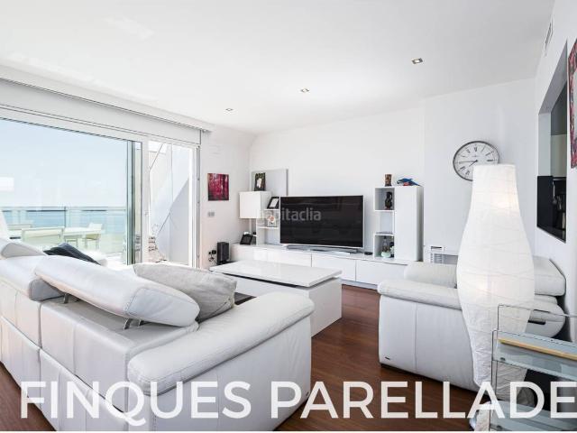 Ático en venta en Sitges, Can Girona Terramar Vinyet Costa Dorada. Espectacular y único áticoduplex de lujo con increibles vistas al mar. Primera linea de mar. Zona San Sebastian. Áticos.
