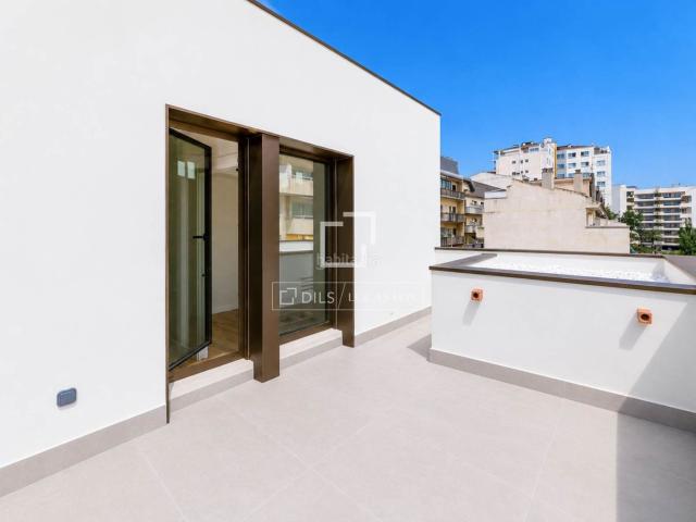 Ático en venta en Sitges, Centre Costa Dorada. Ático Obra nueva de 3 dormitorios con 10m terraza en venta en Sitges Town. Áticos.