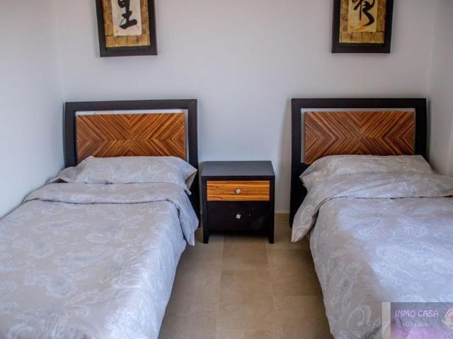 Atico en alquiler en Bel Air, Estepona