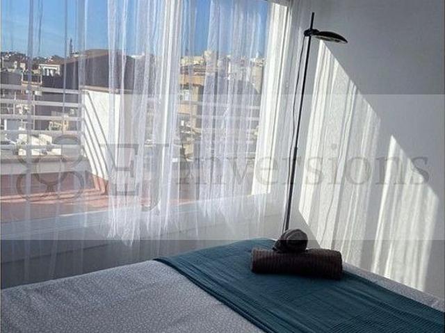 Ático en alquiler en calle De Trinxant, Barcelona, de 60 m² 1 habitación por 1.050