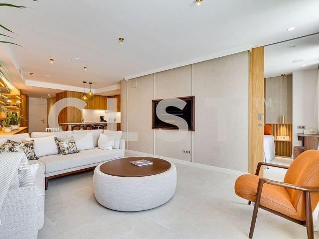 Ático en alquiler en calle De Viladomat, Barcelona, de 119 m² 2 habitaciones por 5.000