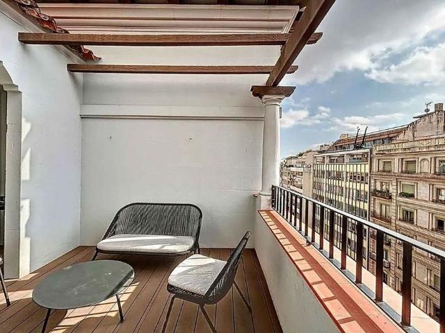 Ático en alquiler en calle De Balmes, Barcelona, de 70 m² 1 habitación por 2.850