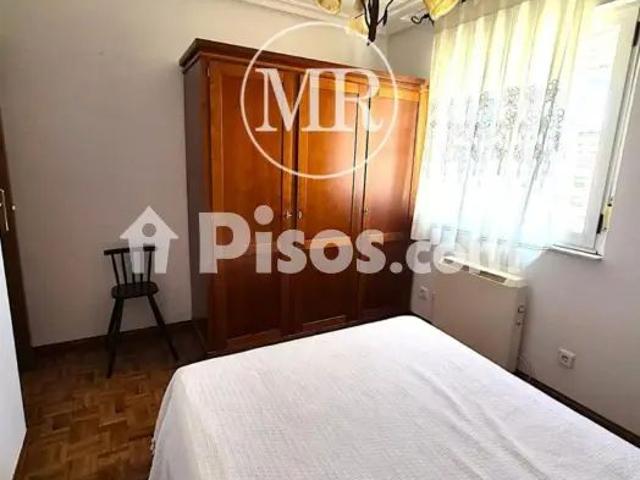 Ático en alquiler en Calle de Luis Vives