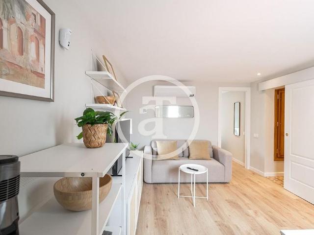 Ático en alquiler en calle De Milans, Barcelona, de 45 m² 1 habitación por 1.290