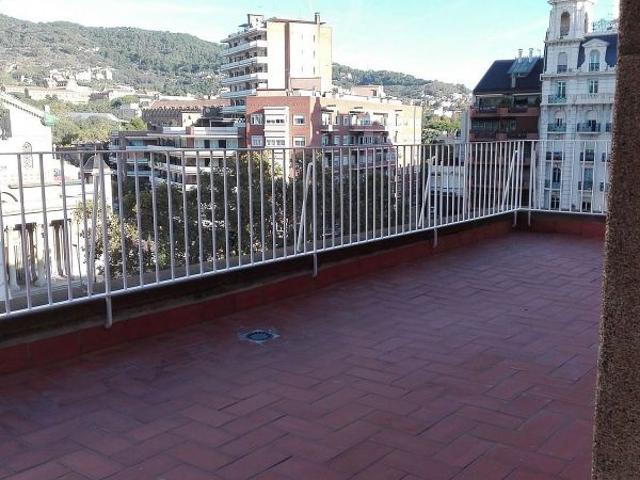 Ático en alquiler en calle De Muntaner, Barcelona, de 62 m² 2 habitaciones por 2.082