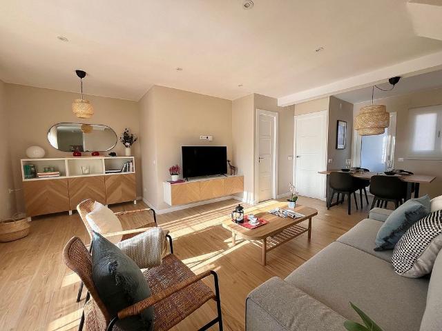 Ático en alquiler en calle De Nicaragua, Barcelona, de 122 m² 4 habitaciones por 3.390