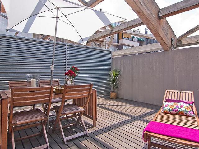 Ático en alquiler en calle De Prats de Molló, Barcelona, de 85 m² 2 habitaciones por 2.500