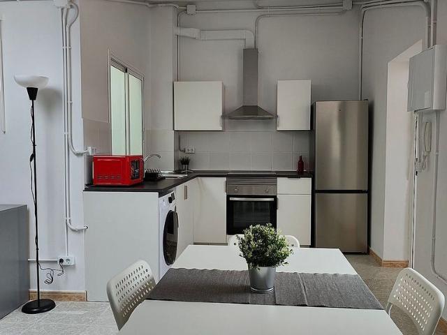 Ático en alquiler en calle Del Centre, Gavà, de 55 m² por 950