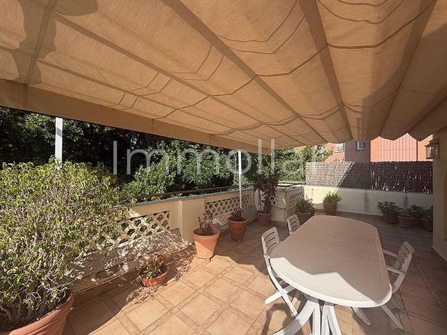 Ático en alquiler en calle D'elisa, Barcelona, de 127 m² 2 habitaciones por 3.000
