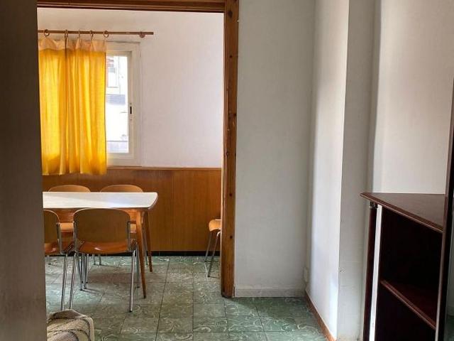 Ático en alquiler en calle Figuerola, Girona, de 110 m² 4 habitaciones por 1.000