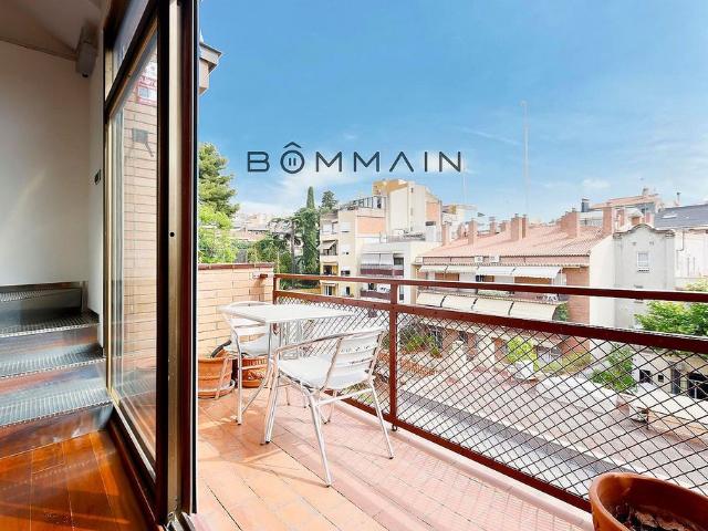Ático en alquiler en calle Homer, Barcelona, de 68 m² 1 habitación por 1.462