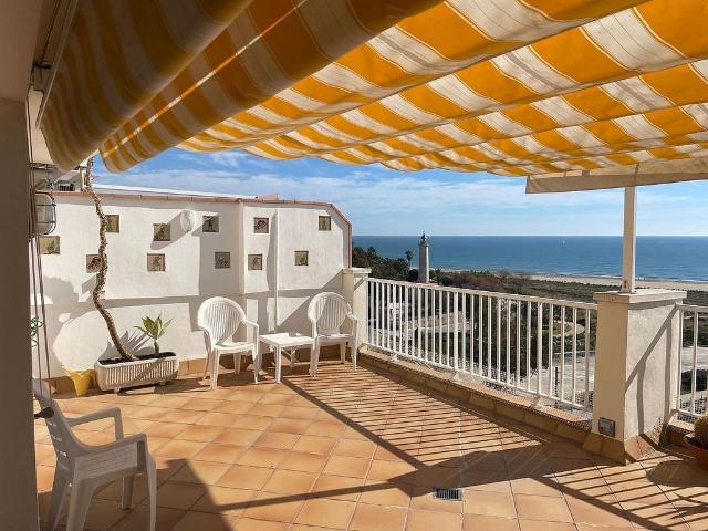 Ático en alquiler en calle Ps Maritim, Vilanova i La Geltrú, de 78 m² 5 habitaciones por 3.440