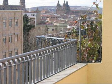 Atico en alquiler en Garrido Labradores 37004