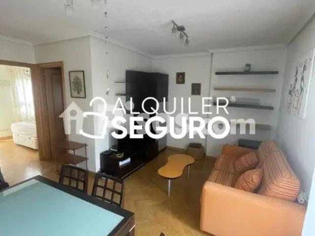 Ático en alquiler en Latina