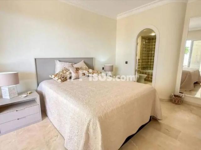 Ático en alquiler en Marbella