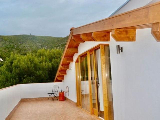 Ático en alquiler en paseo De Bellavista, Castelldefels, de 63 m² 2 habitaciones por 1.400