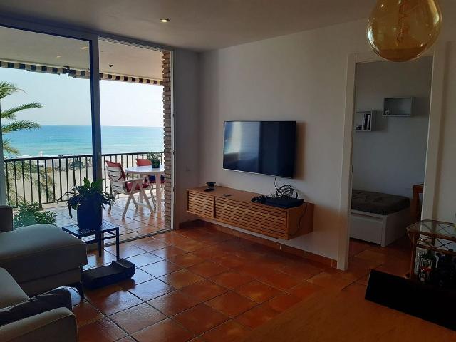 Ático en alquiler en paseo Marítimo, Castelldefels, de 102 m² 3 habitaciones por 2.200