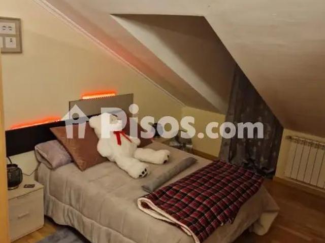 Ático en alquiler en San Cibrao Das Viñas