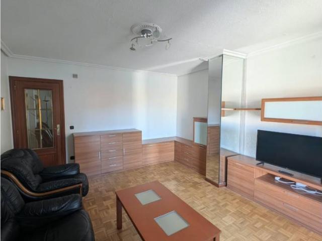 Atico en alquiler en Salesas Glorieta Chinchibarra Capuchinos 37005