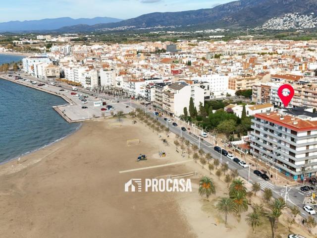 Ático en primera línea de mar. Avda de Rhode, Roses 112m² Roses