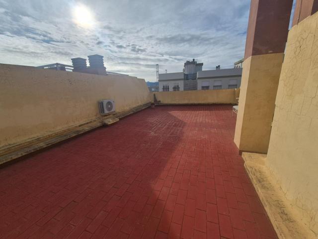 Ático Espacioso con Gran Terraza 70 m2 en Gandía Las Esclavas vivienda VPO, el comprador debe cumplir requisitos vpo