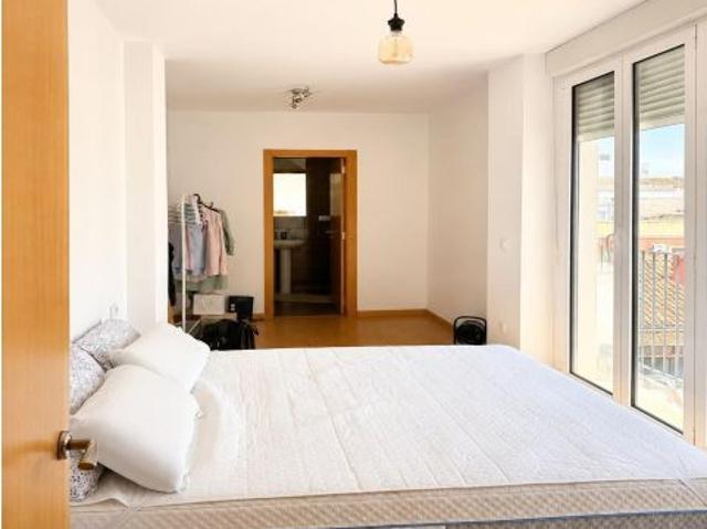 Ático luminoso con gran terraza de uso privado en el corazón de Ruzafa