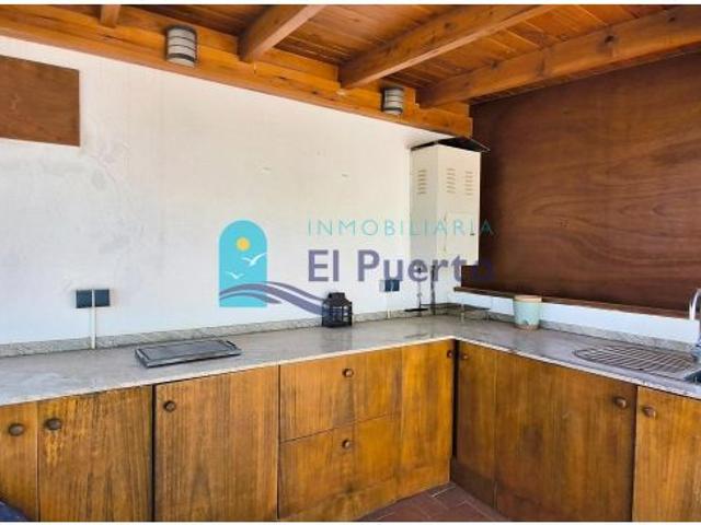 ÁTICO REFORMADO CON GRAN SOLÁRIUM Y VISTAS AL MAR – REF 1723