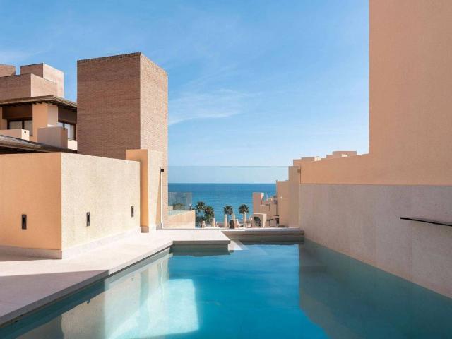 Ático/Buhardilla en Venta en Estepona