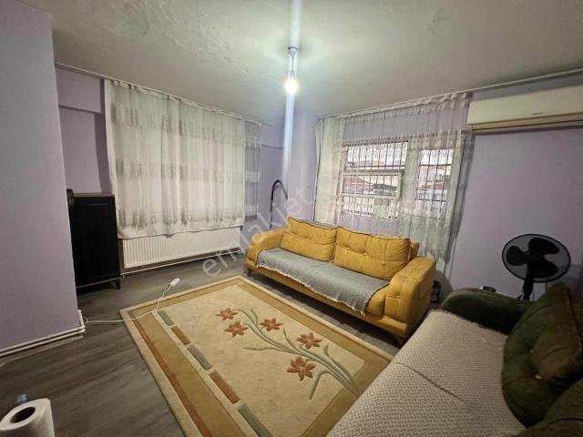 Atilla Mahallesinde Doğalgazlı Eşyalı Kiralık Daire