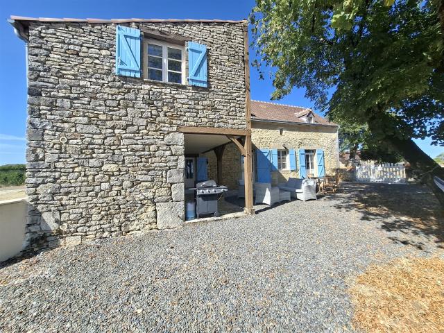 Maison typique Périgourdine en pierre 141 m² – Calme absolu. 141m² Salignac Eyvigues