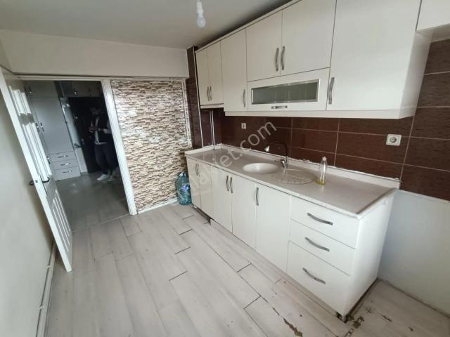 Çatkapıdan Malazgirt Mh Bağımsız 2+1 Kiralık Daire