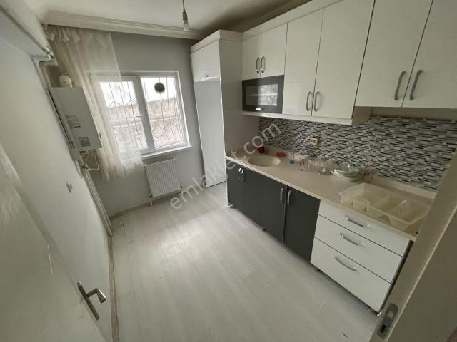 Çatkapıdan Mareşal Çakmak Mh Çift Girişli Yapılı Masrafsız 3+1 Bahçe Katı Kiralık Daire