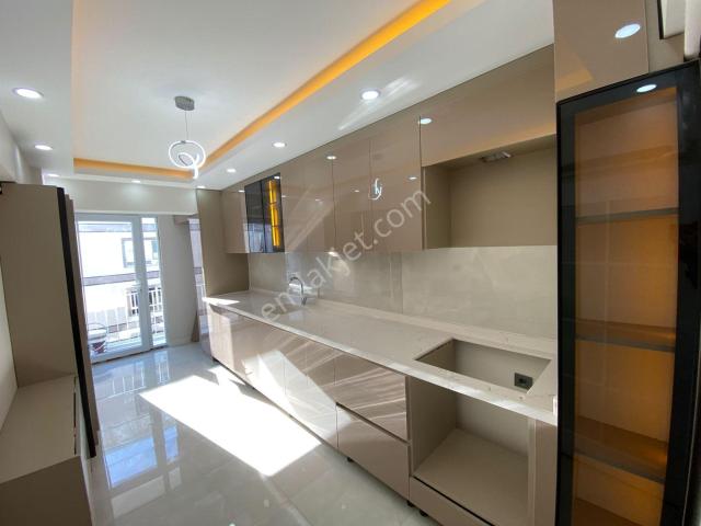 Çatkapıdan Tandoğan Mh Katta Full+full Yapılı Çift Balkonlu Fırsat 3+1 Daire