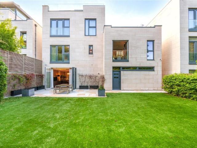 Atkinson Close, Cottenham Park, London, SW20 0BF, United Kingdom | 5 bed house for rent #129399730 | Rentberry