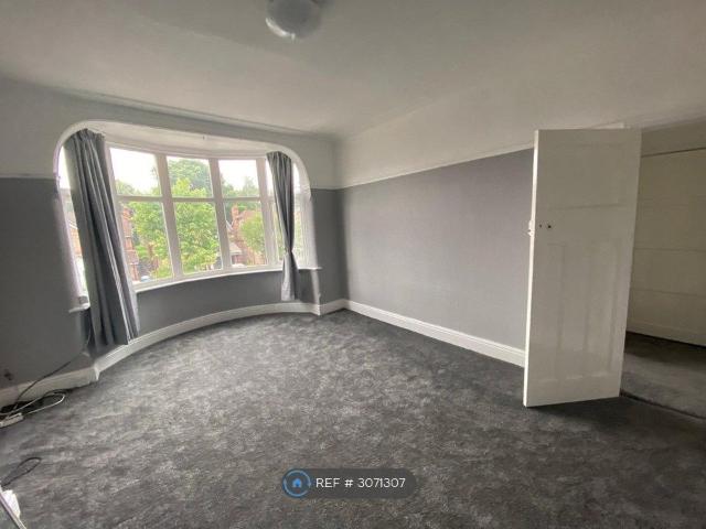 Atkinson Road, Sale M33, 1 bed flat to rent, £1,050 pcm | PrimeLocation