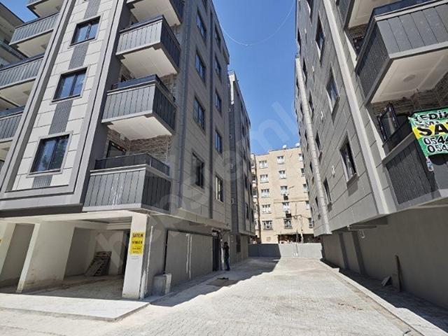 Atlı Emlak Premium'dan Satılık Kira Getirisi Yüksek 1+1 Dairemiz