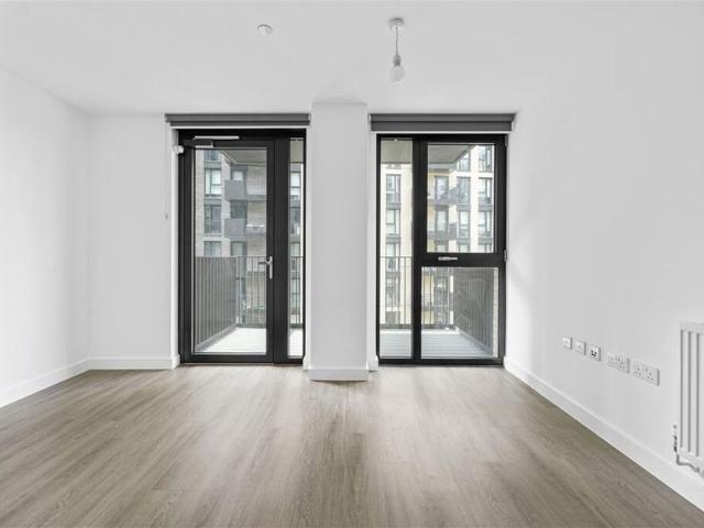 Atlantic Crescent HA9, 2 bed flat to rent, £1,920 pcm | PrimeLocation