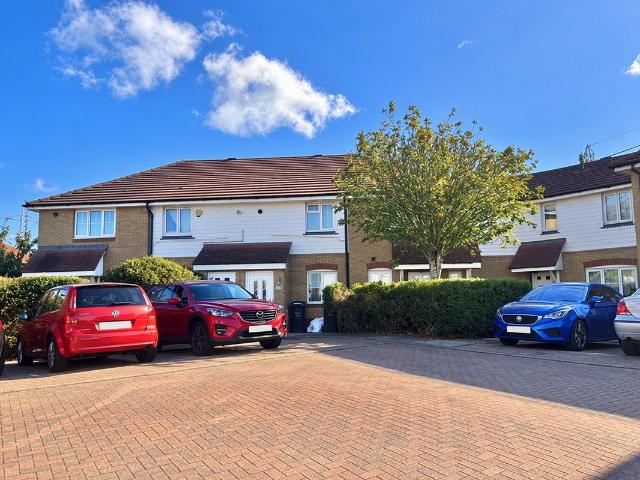 Atlantis Close, Barking IG11, 2 bed property to rent, £1,800 pcm | PrimeLocation