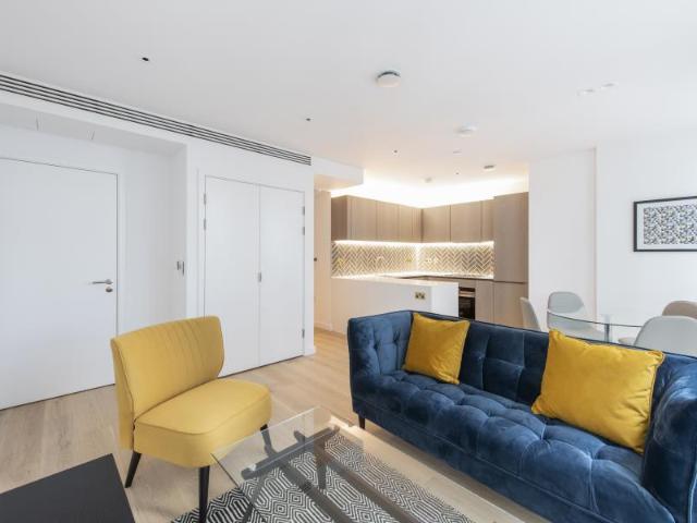 Atlas Building, London EC1V 1 bed apartment to rent £3,250 pcm £750 pw