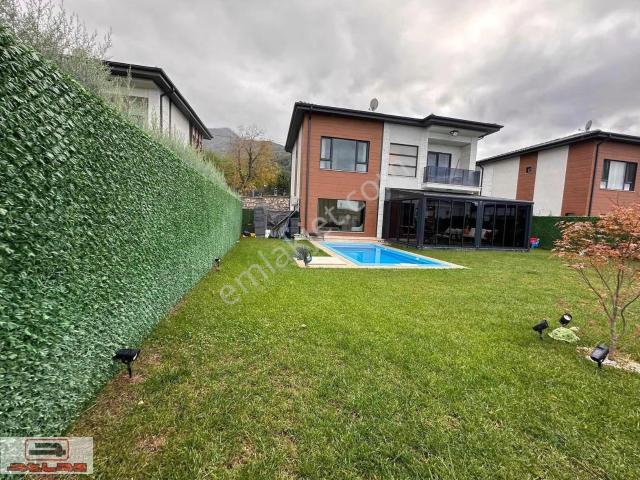 Atlas Emlak Kocaeli Kartepe Balaban Köyü Kiralık Villa