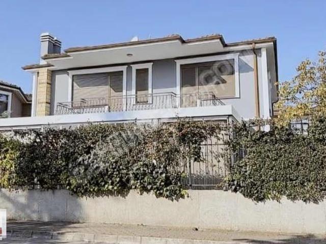 Atlas'tan Yahya Kaptan Kumla 3 Sitesi 300m2 5+1 Müstakil Villa