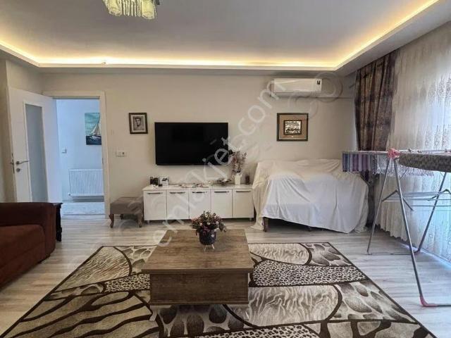 Atlastan Acarlarda Satılık Mükemmel Geniş 2+1 Daire
