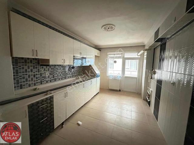 Atlas'tan Kiralık Aksa Cami Yakını Anacadde Arkası 3+1