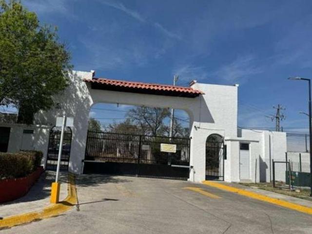 ATRACTIVA CASA RESIDENCIAL EN VENTA # 7, DENTRO DE UN FRACCIONAMIENTO PRIVADO