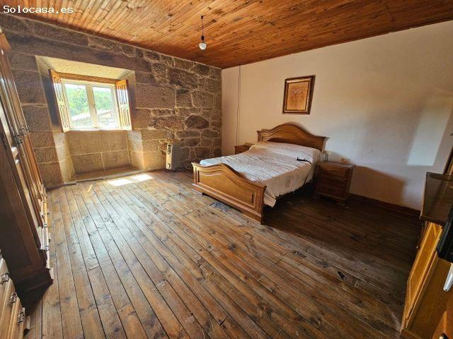 Atractiva Casa Rural en San Cristovo de Cea O Carballiño, Ourense