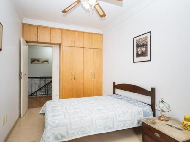 Versátil casa para venda em Campo Belo com 3 quartos, sendo 1 suíte, 220m² maria claudia gomes dos