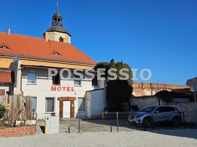 Atrakcyjny motel 180 m2 w centrum Strzegomia