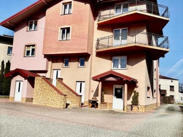 Obiekt usługowy z funkcją hotelową zapraszam