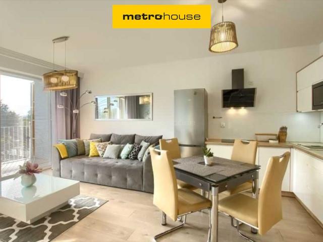 Polecam atrakcyjny apartament 2 pok. z balkonem blisko plaży