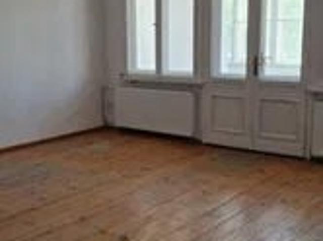 Atrakcyjny lokal biurowy 100 m2 w zabytkowej kamienicy